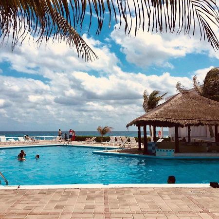 Brisas Sunset Apartment Cancun Bagian luar foto