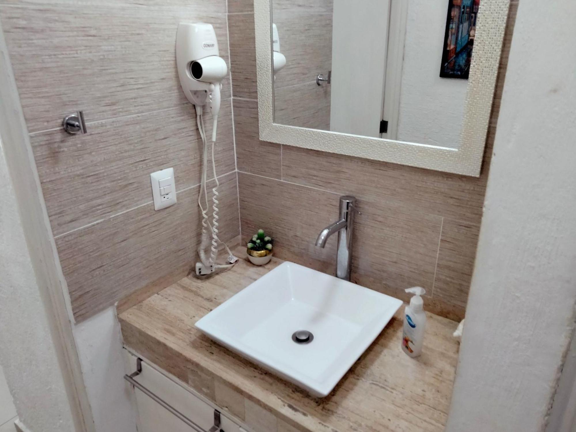 Brisas Sunset Apartment Cancun Bagian luar foto